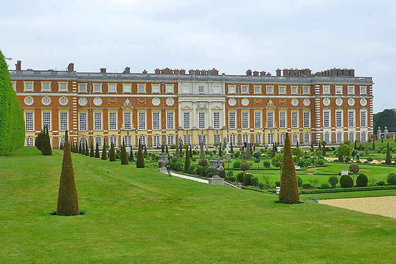 Hampton Court Palace